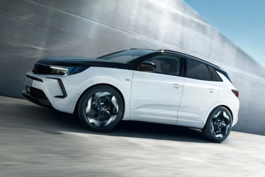 Opel avalikustas Grandland GSe – auto.pub