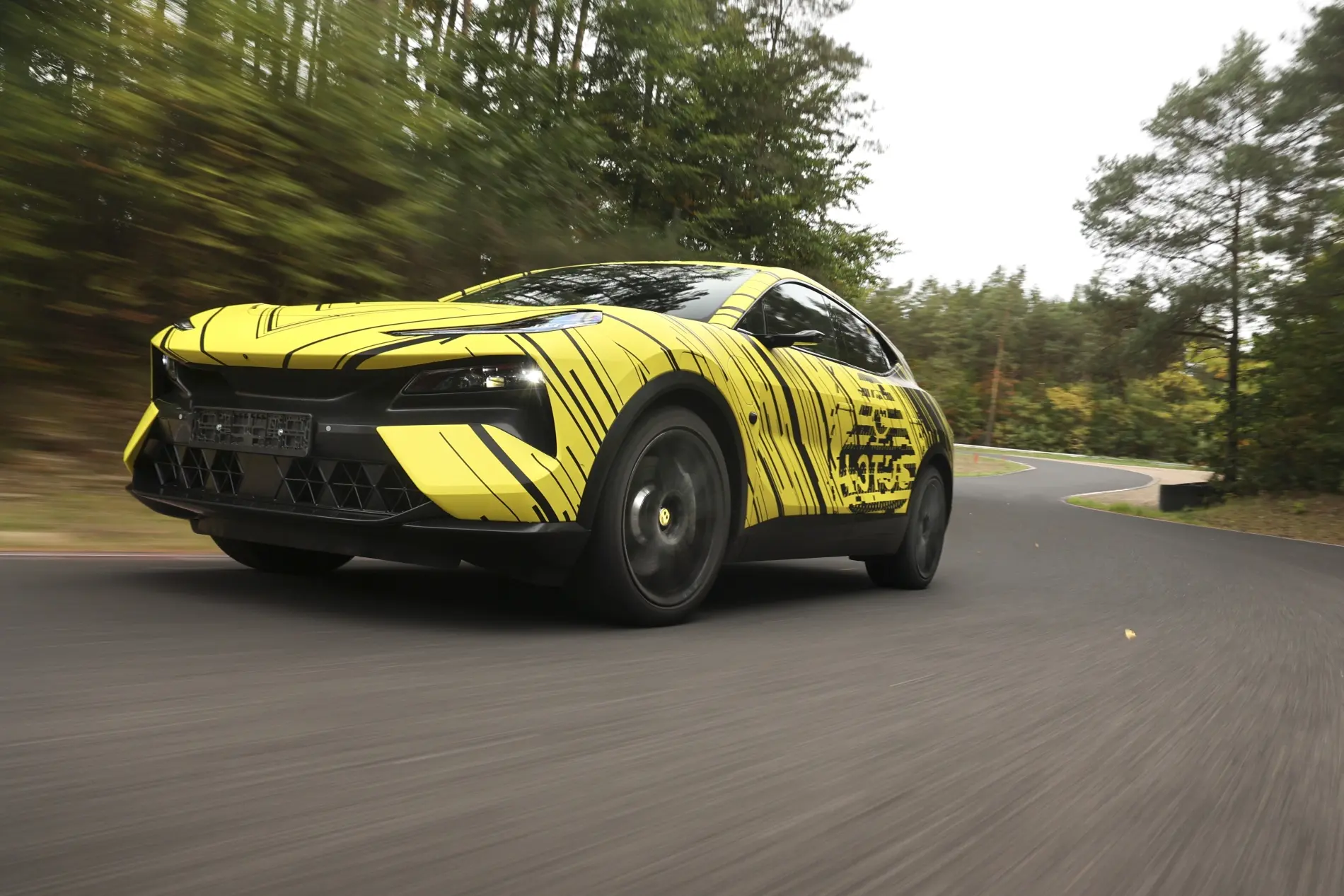Lotus avalikustas Eletre hinnad ja tehnilised andmed – auto.pub