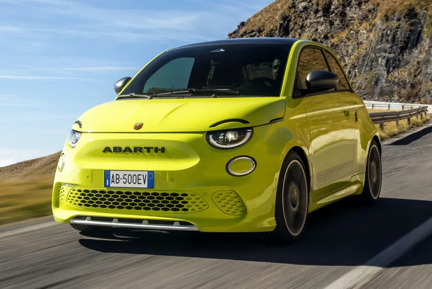 Abarth 500e – esimene elektriline Abarth – auto.pub